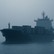 Tuurilla ne laivatkin seilaa.